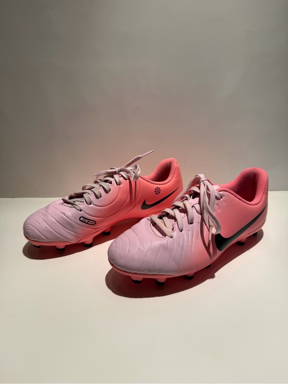 Nike Pink Kids Soccer Cleats